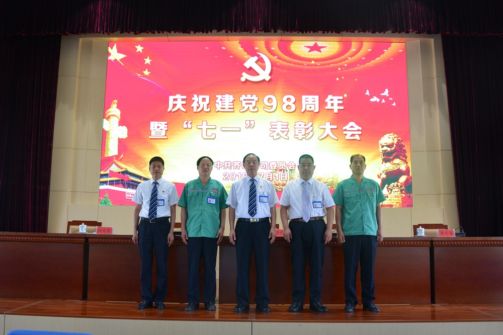 1��ί���Ӻ�Ӱ.JPG
